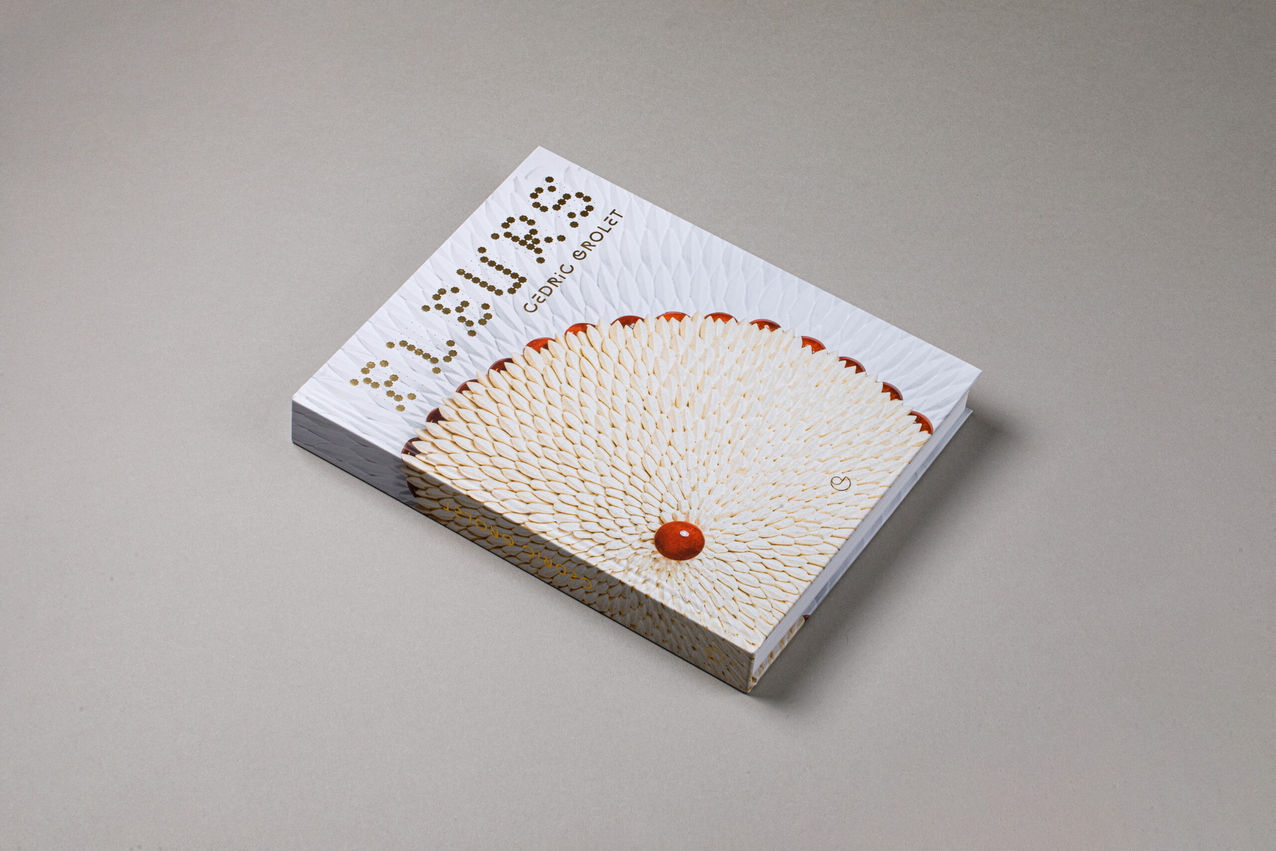 Livre Fleurs Cedric Grolet design Soins Graphiques